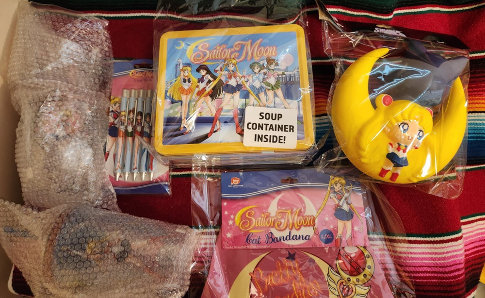 Sailor Moon goodie box, Lunch Box, thermos, 2 tumblers, pens, 2 squish, bandana